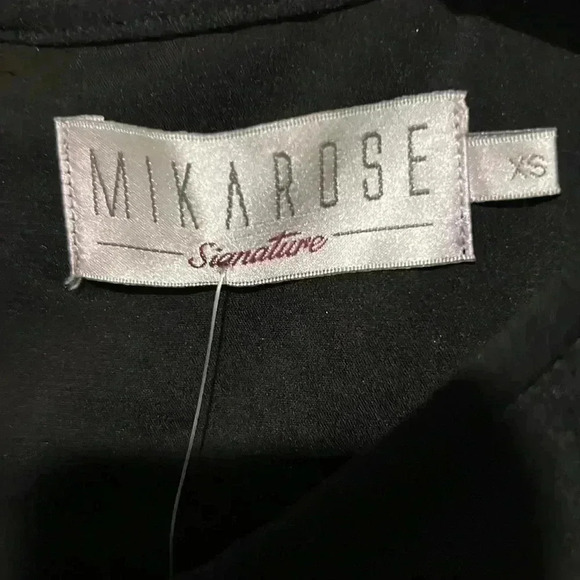 Mikarose Signature Blouse - Picture 2 of 6